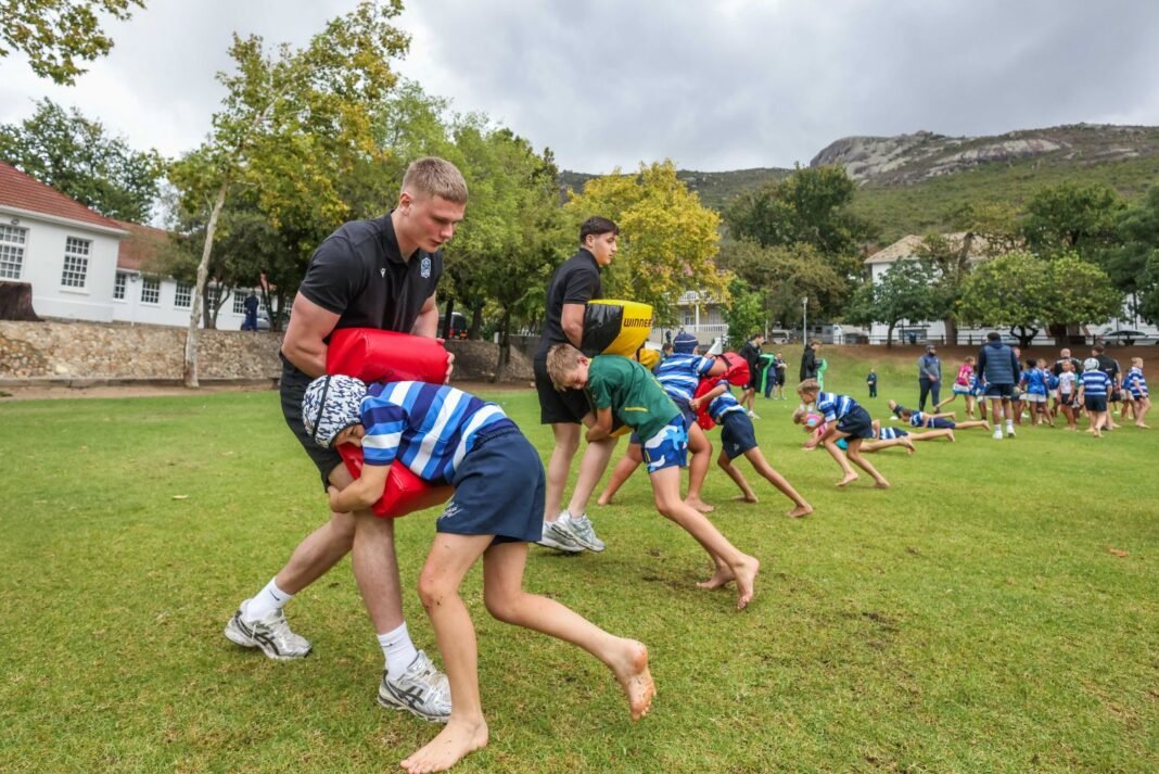 Glasgow inspire kids at URC’s Paarl outreach