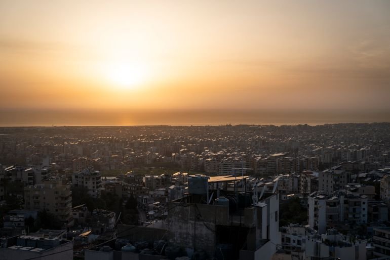 Displaced Lebanese wary as ceasefire between Israel and Hezbollah begins