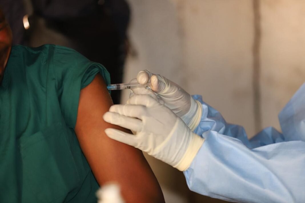 Ebola en Ituri : inquiétude face à l’absence de vaccin et de traitement spécifique