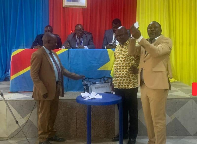 Assemblée provinciale du Kongo-Central : le vote du réquisitoire visant le gouverneur Grâce Bilolo suspendu faute de quorum