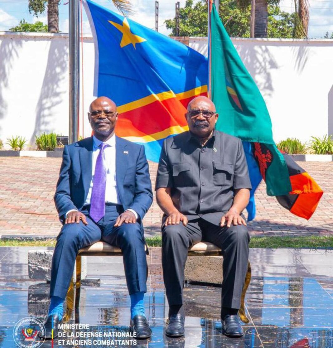 Crise dans l’Est : Guy Kabombo en tournée en Afrique australe pour renforcer la coopération militaire