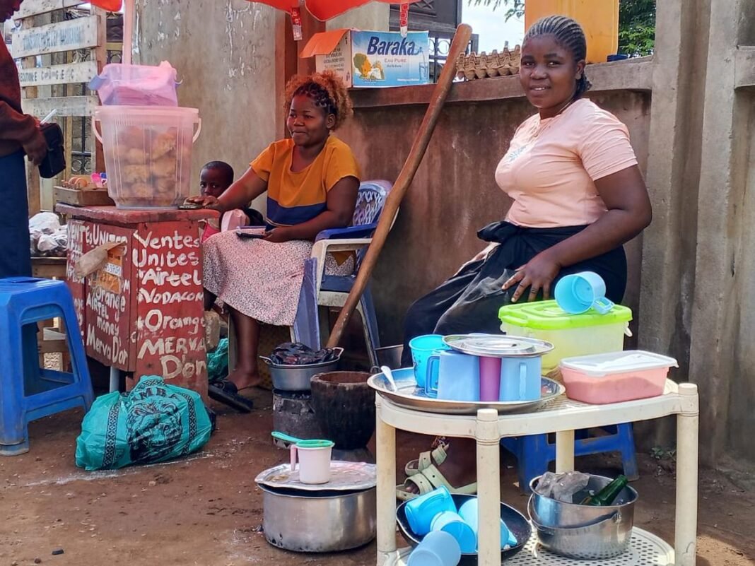 Vendeuse de thé à Beni, Lydie Kavugho, modèle de courage entrepreneurial
