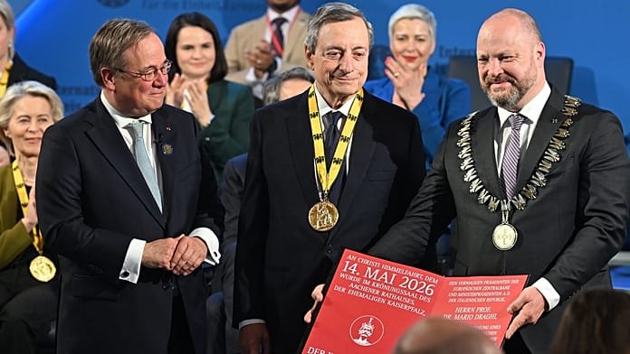 “Super Mario” celebrated for defending the euro and European unity