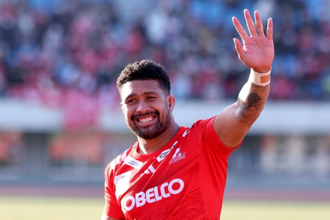 Super clubs in tug of war for Savea