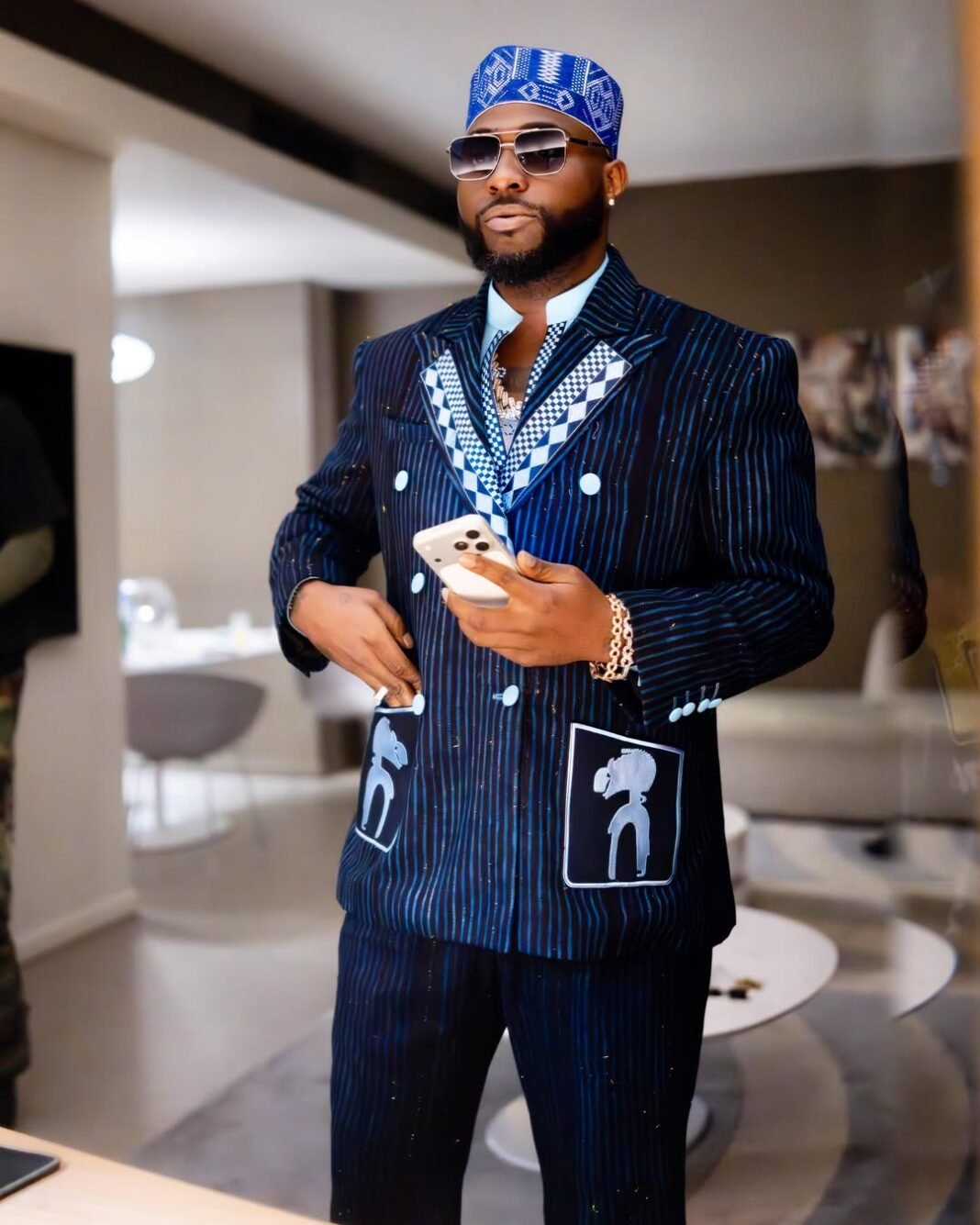 Davido’s 5IVE Alive Tour Look in Guinea Has Us Zooming Into Every Detail