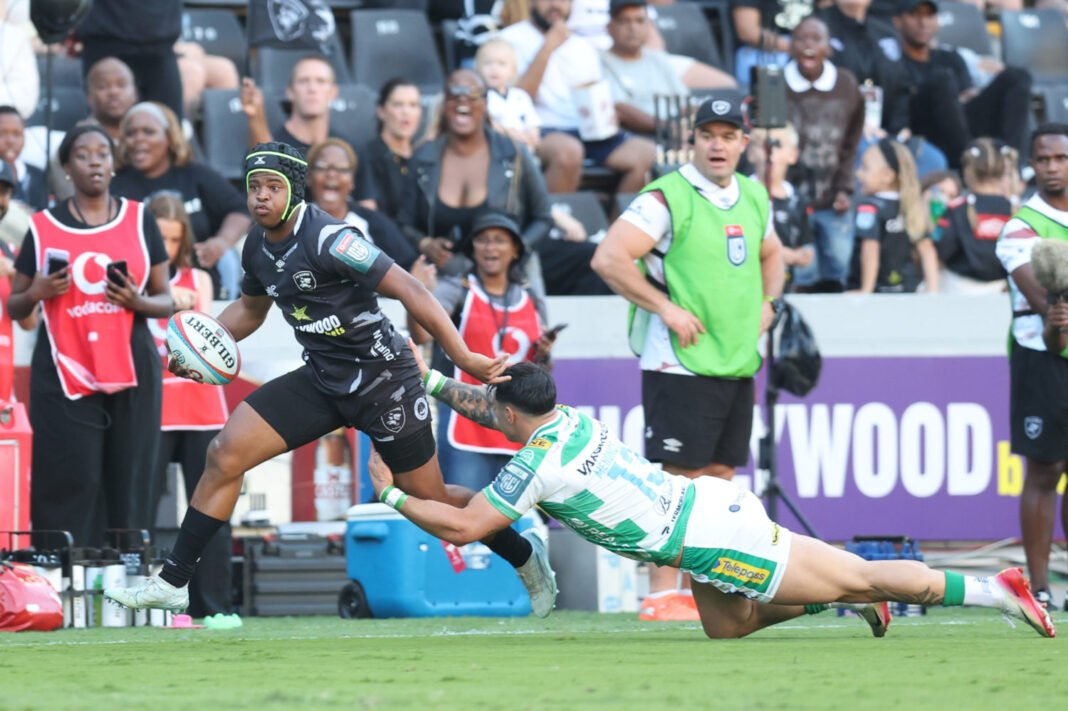 JP: Siyaya answered my questions