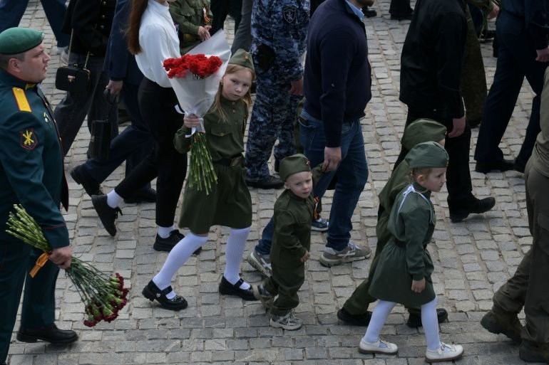 EU and UK sanction Russians over deportations of Ukrainian children