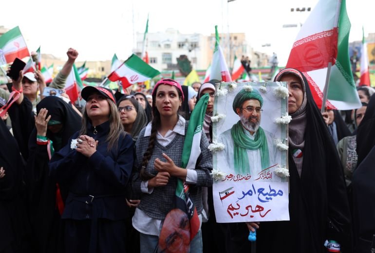 Iran warns of readiness for war and economic costs as US talks falter