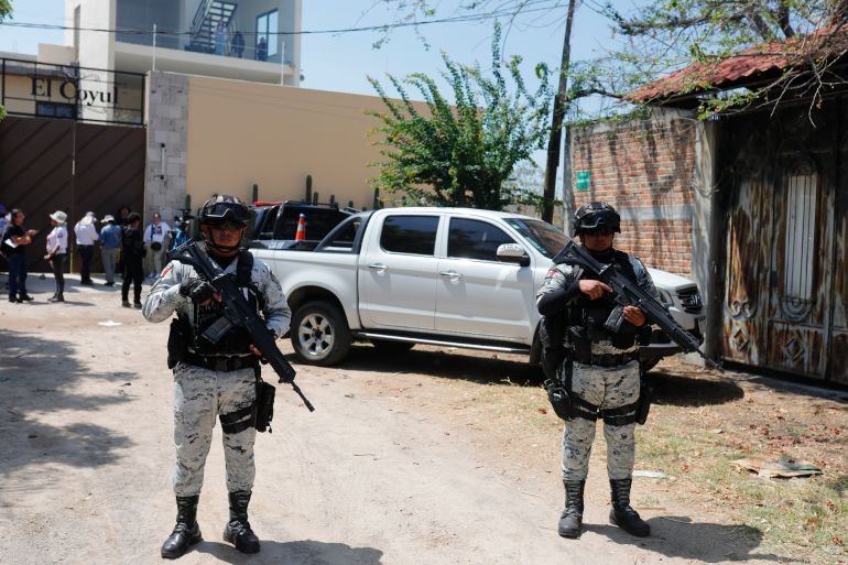 Mexican officials announce 10 dead in early-morning shooting in Tehuitzingo