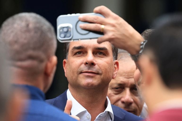 Poll shows Lula and Bolsonaro tied before Brazil’s presidential election